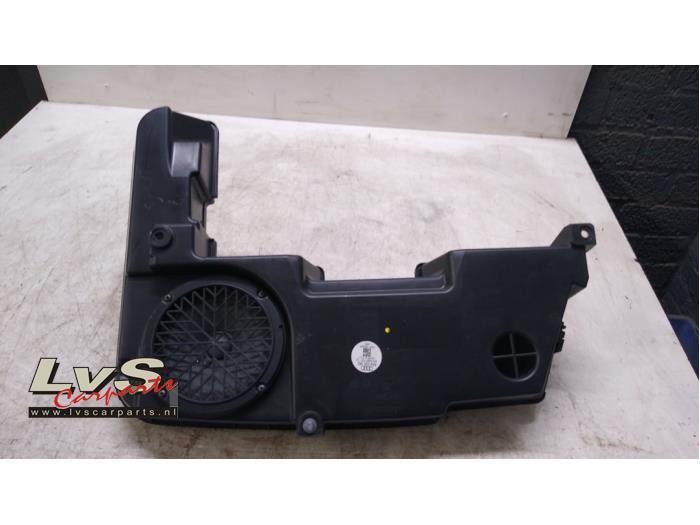 Audi A4 Subwoofer