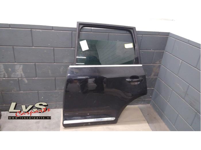 Volkswagen Touareg Rear door 4-door, left