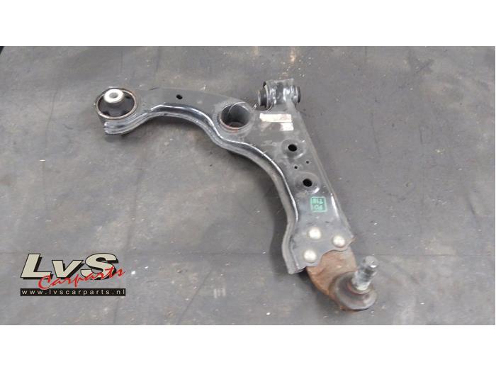 Alfa Romeo Giulietta Front wishbone, right
