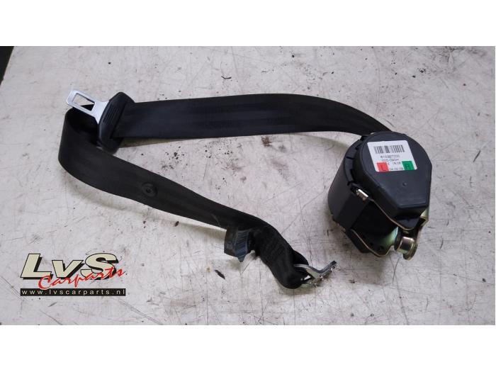 Audi A4 Sicherheitsgurt links hinten