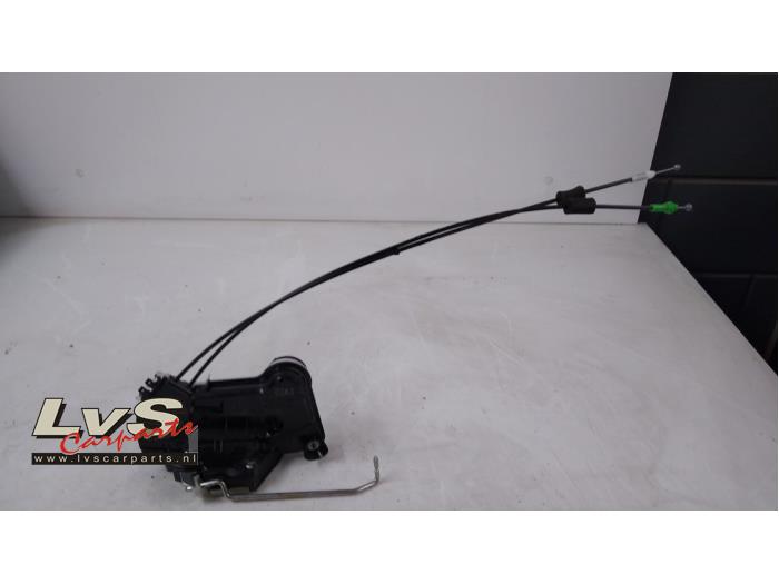 Peugeot 108 Deurslot Mechaniek 2Deurs rechts