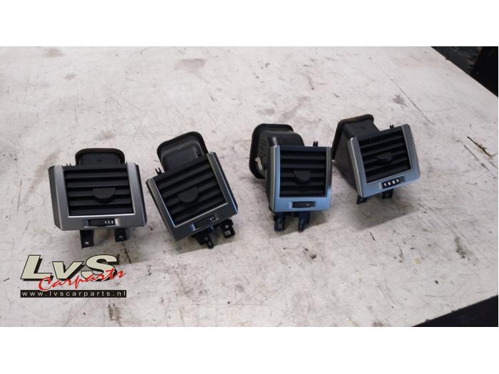 Landrover Range Rover Sport Dashboard vent