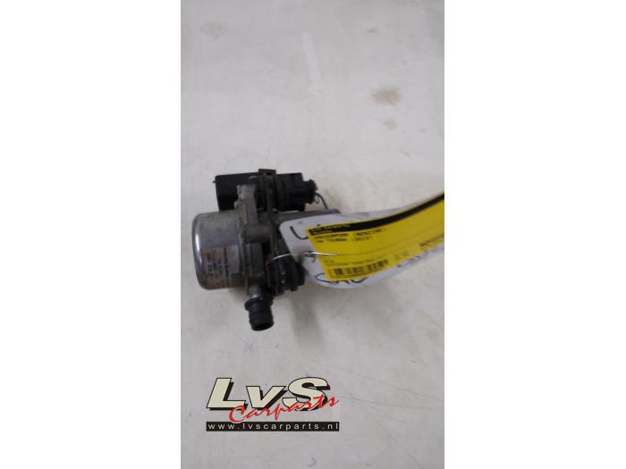 Volkswagen Touran Pompe à vide (essence)