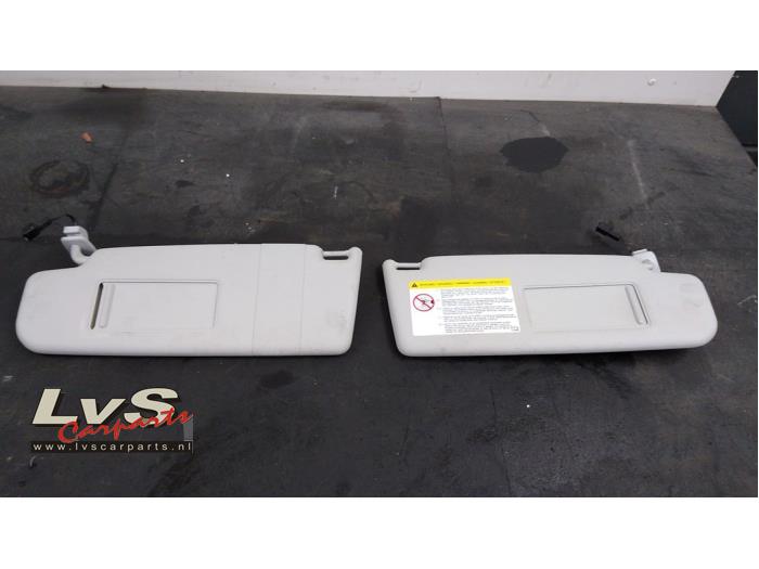 Volkswagen Passat Pare-soleil