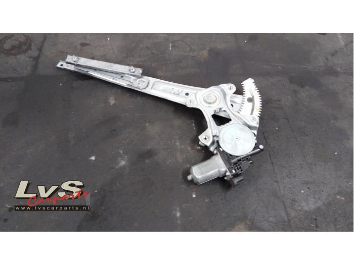 Daihatsu Sirion Mécanique vitre 4portes avant droite