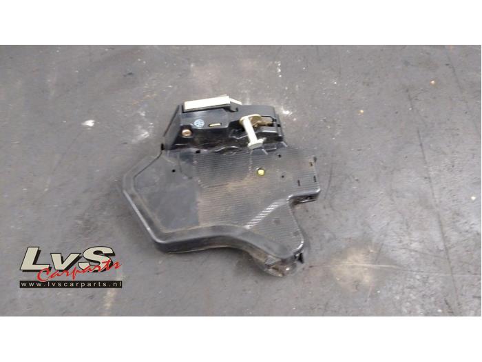 Daihatsu Sirion Serrure portière mécanique 4portes arrière gauche