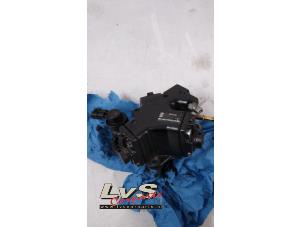 Begagnade Dieselpump Opel Corsa E 1.3 CDTi 16V ecoFLEX Pris € 155,00 Marginaltabell erbjuds av LvS Carparts