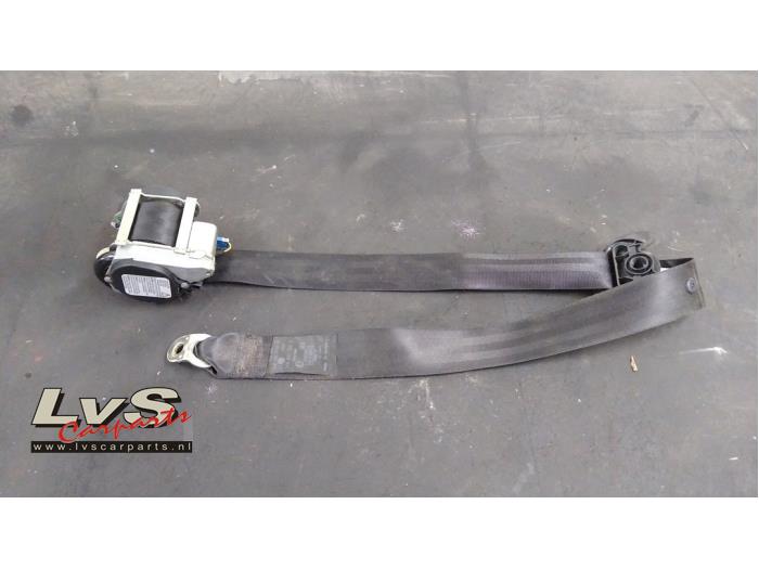 Volkswagen Golf Tendeur de ceinture gauche