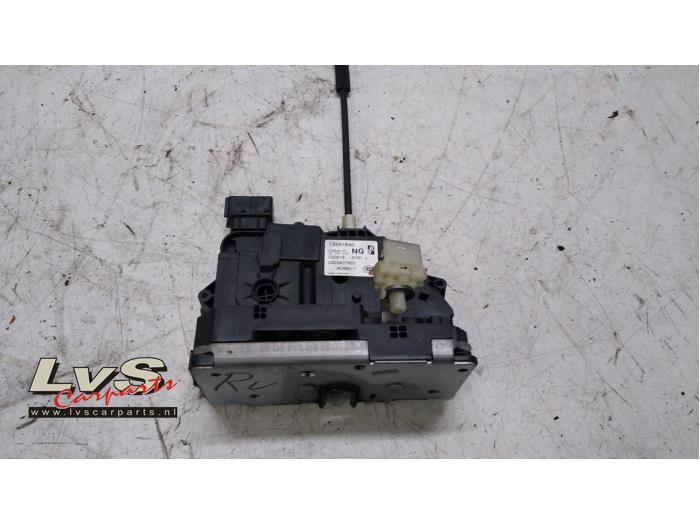 Opel Corsa Deurslot Mechaniek 2Deurs rechts