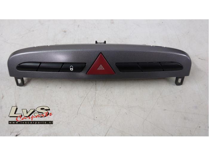 Peugeot 308 Commutateur éclairage d'urgence