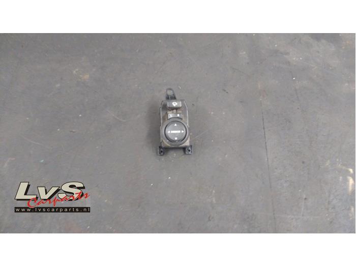 Hyundai I20 Mirror switch