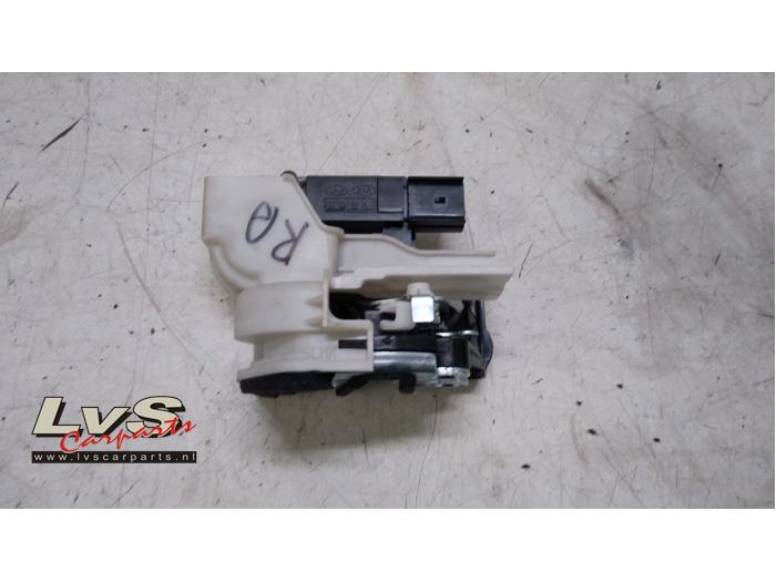 Kia Picanto Rear door mechanism 4-door, right