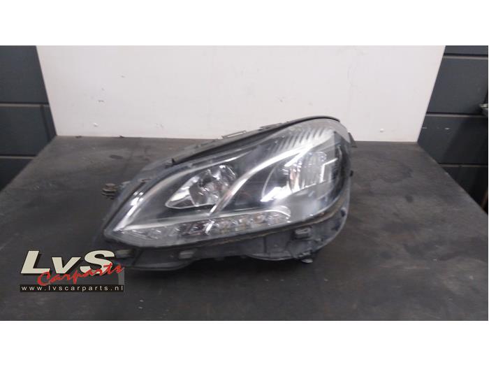 Mercedes E-Klasse Scheinwerfer links