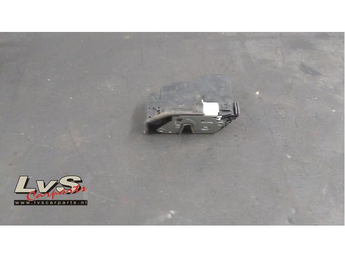 BMW 1-Serie Türschlossmechanik 4-türig rechts vorne