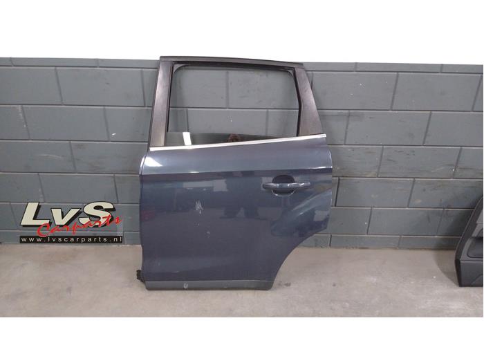 Ford Kuga Rear door 4-door, left
