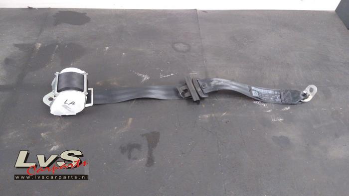 Volkswagen Eos Rear seatbelt, left