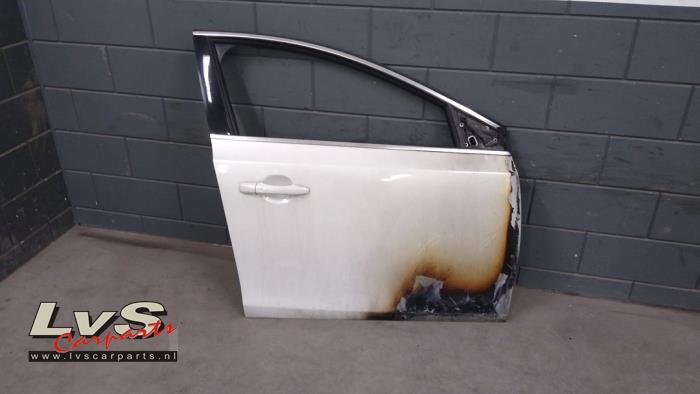 Volvo V40 Front door 4-door, right