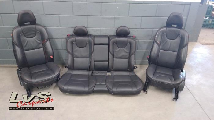 Volvo V40 Kit revêtement (complet)