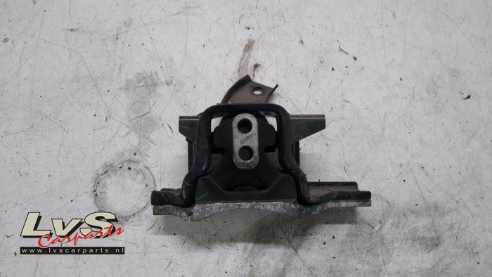 Hyundai I10 Engine mount