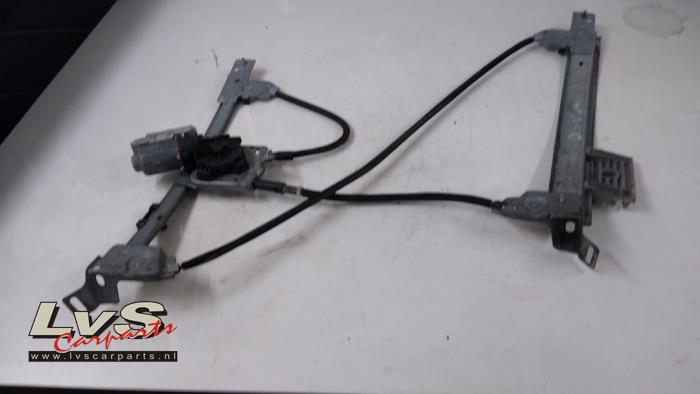 Opel Tigra Mécanique vitre 2portes avant droite