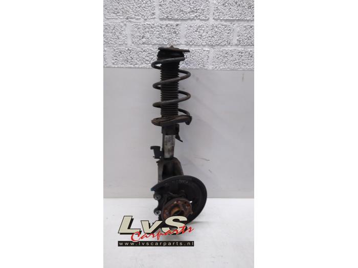 Volvo V40 Stoßdämpferstrebe links vorne