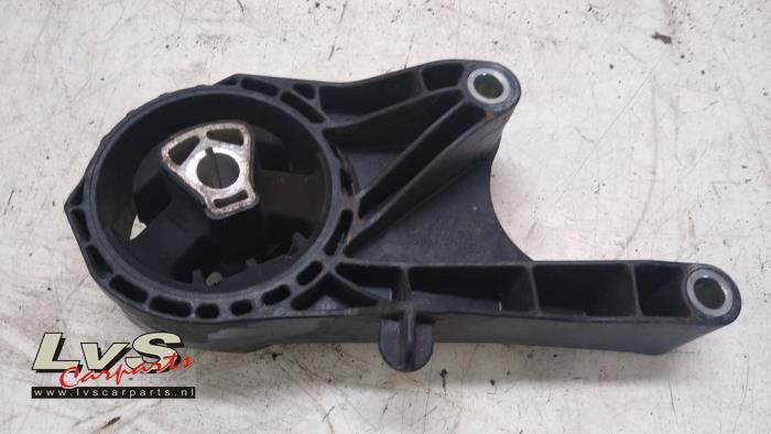 Opel Astra Engine mount