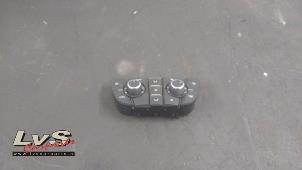 Używane Panel sterowania nagrzewnicy Opel Astra J Sports Tourer (PD8/PE8/PF8) 1.6 CDTI 16V Cena € 60,00 Procedura marży oferowane przez LvS Carparts