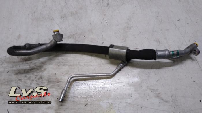 BMW 1-Série Tuyau clim