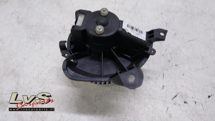 Opel Corsa Heating and ventilation fan motor