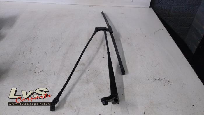 Peugeot 108 Bras essuie-glace avant