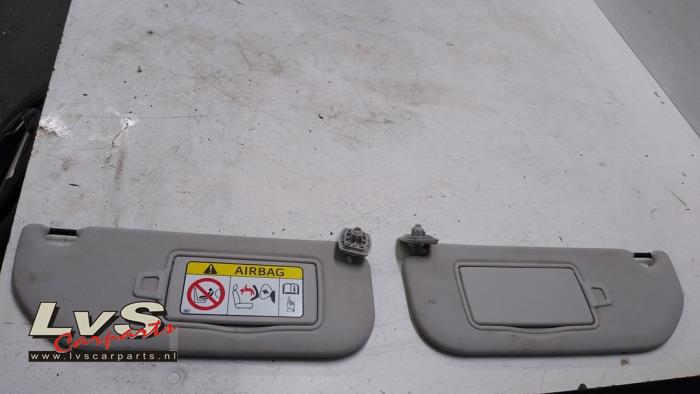 Peugeot 108 Pare-soleil