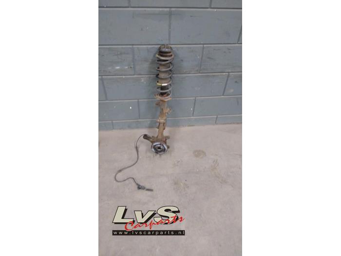 Nissan Micra Stoßdämpferstrebe rechts vorne