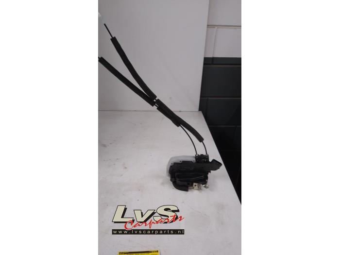 Nissan Micra Türschlossmechanik 4-türig rechts vorne