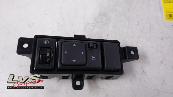 Nissan Micra AIH headlight switch