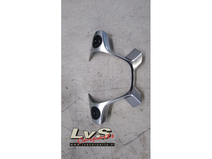 Ford Transit Custom Steering wheel mounted radio control