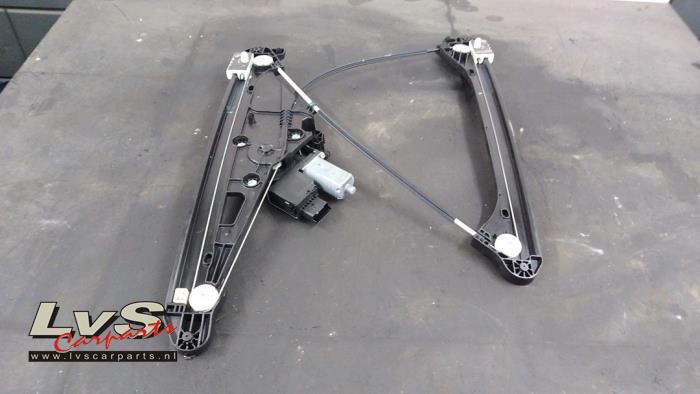 Opel Grandland X Ruitmechaniek 4Deurs links-voor