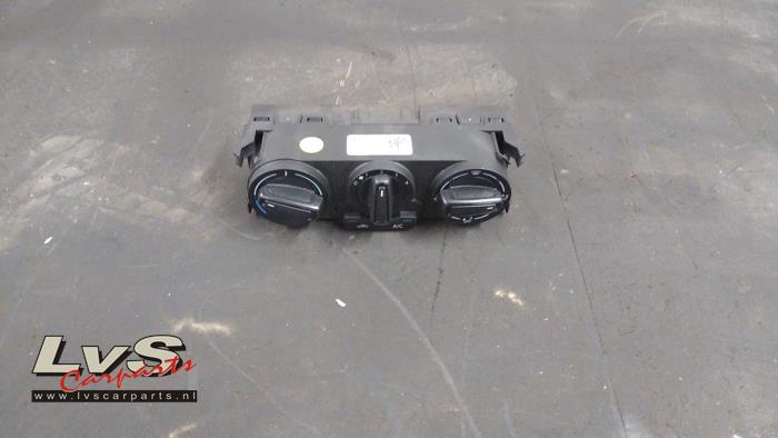 Volkswagen Polo Heater control panel