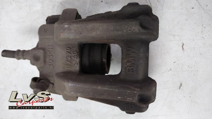 BMW 1-Serie Remklauw (Tang) rechts-achter