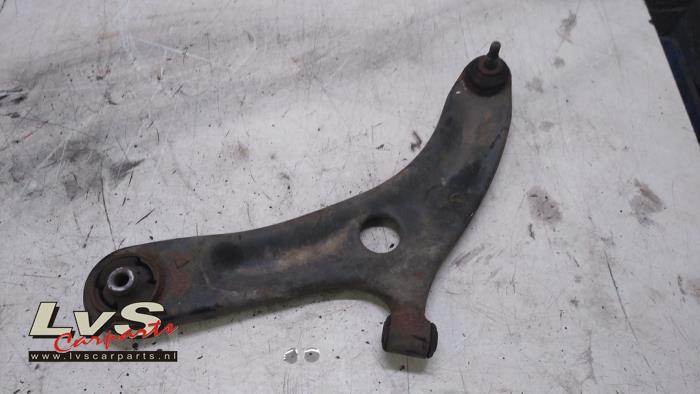 Hyundai I20 Bras de suspension avant gauche