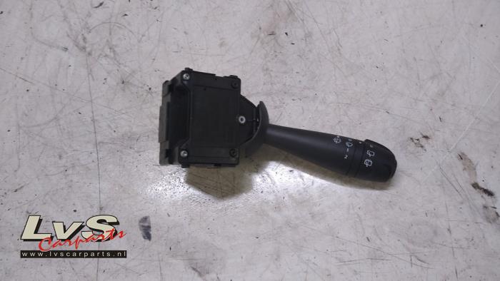 Dacia Sandero Feu clignotant droit