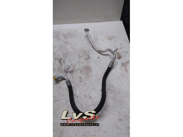 BMW 1-Serie Air conditioning line