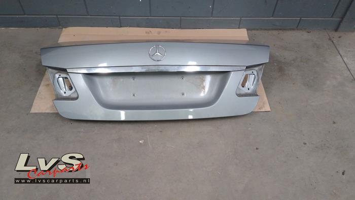 Mercedes E-Klasse Kofferdeksel