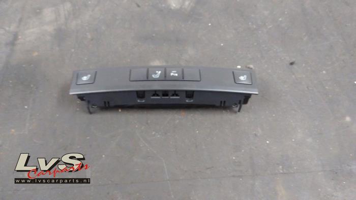 Mercedes E-Klasse Commutateur chauffage siège