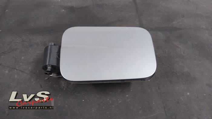 Mercedes E-Klasse Tankklappe