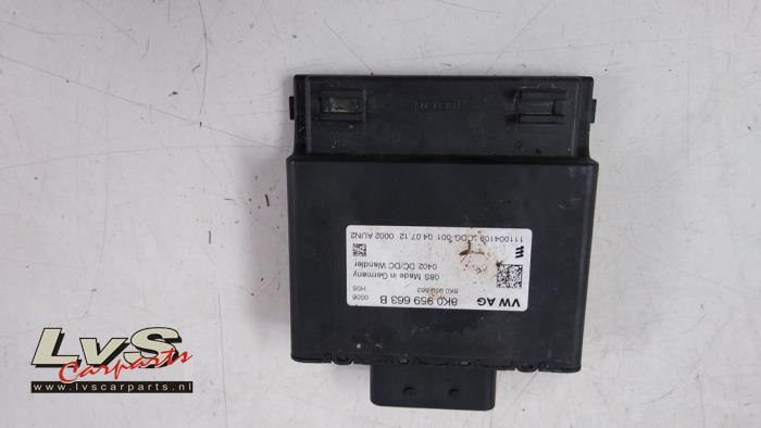 Audi Q5 Voltage stabiliser