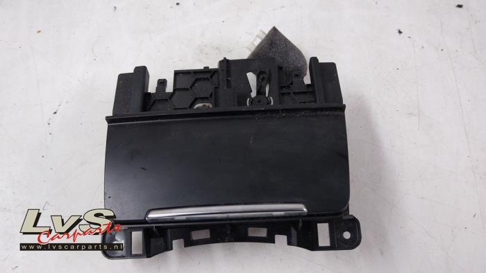 Audi Q5 Cendrier avant