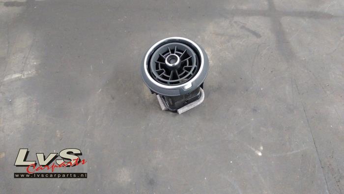 Audi Q2 Luftgitter Armaturenbrett