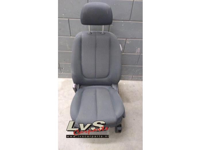 Kia Carens Siège gauche