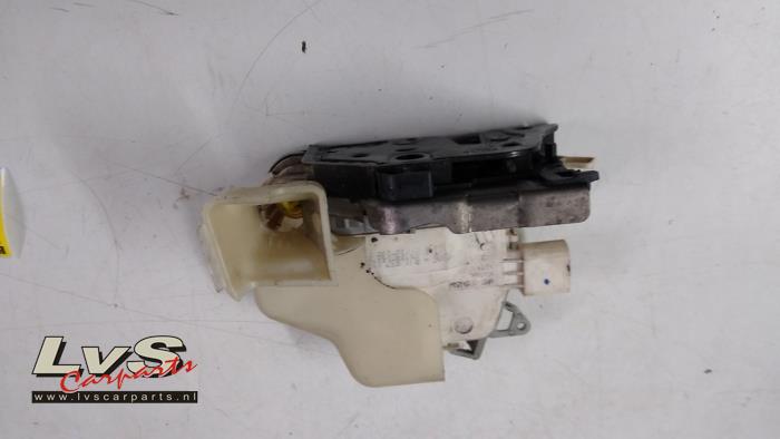 Audi Q5 Door lock mechanism 4-door, front left