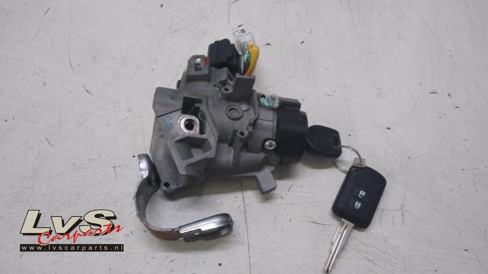 Mitsubishi Space Star Kontaktslot+Sleutel